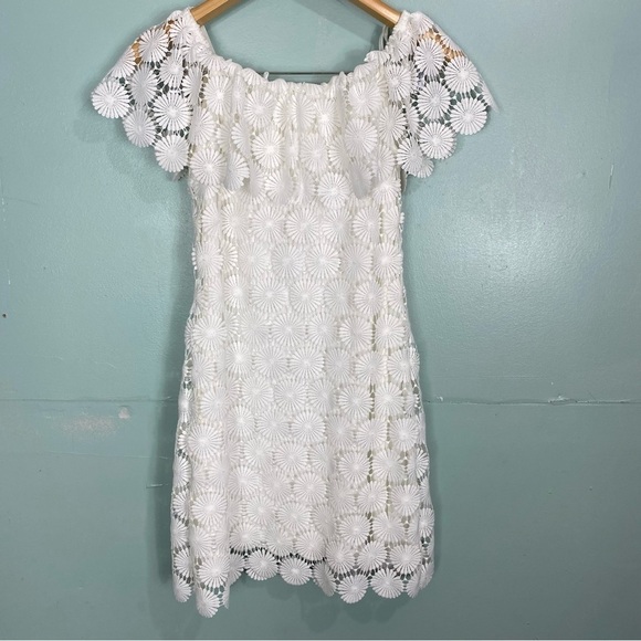 Trina Turk Bardot Eyelet Floral Crochet Swim Cover‎ Up Dress Shoulder Mini Sz S - Picture 6 of 9